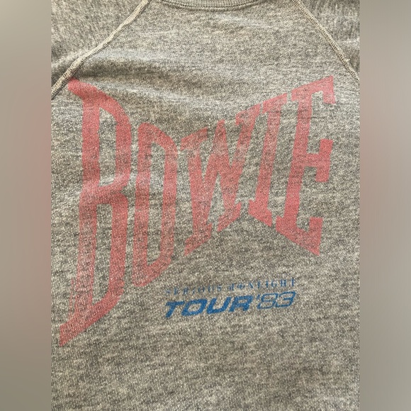 Vintage 80’s David Bowie Serious Moonlight Tour 1983 Let’s Dance logo sweatshirt - Picture 2 of 9